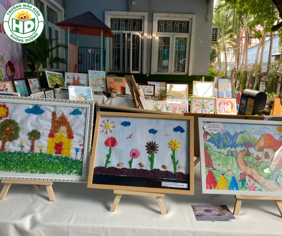 Tuần Lễ Triển Lãm Tranh: “Gia Đình Hoạ Sĩ – Nét Vẽ Yêu Thương”