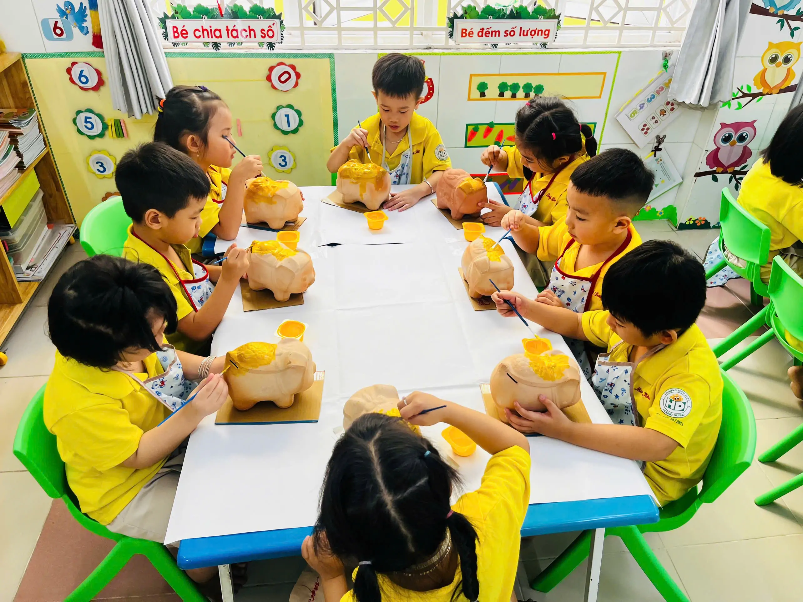 CÁC BÉ TÔ HEO ĐẤT – GIEO MẦM YÊU THƯƠNG